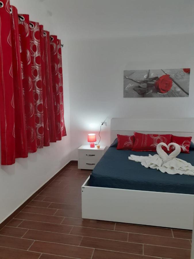 Sos Appentos 3 - Indipendente 4/6 Posti Letto Lägenhet Siniscola Exteriör bild