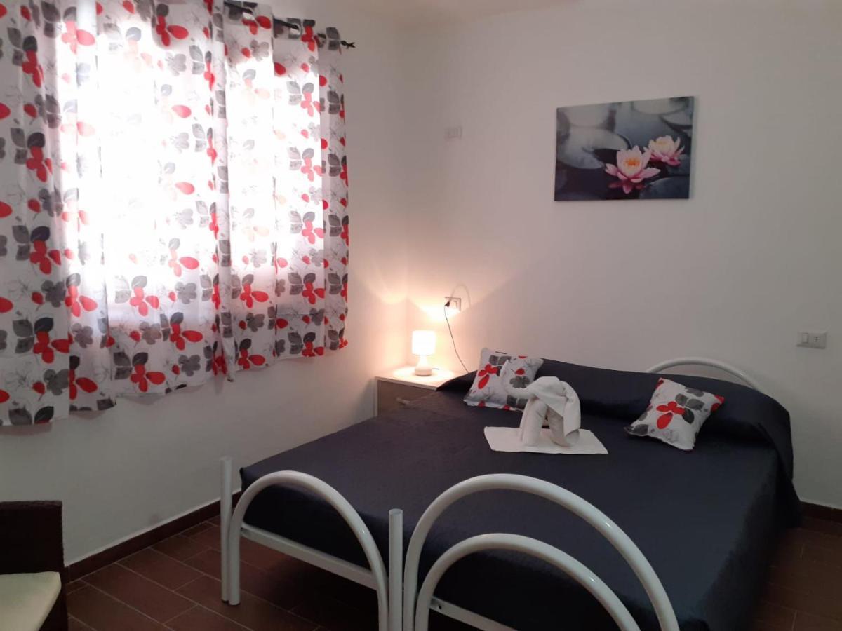Sos Appentos 3 - Indipendente 4/6 Posti Letto Lägenhet Siniscola Exteriör bild